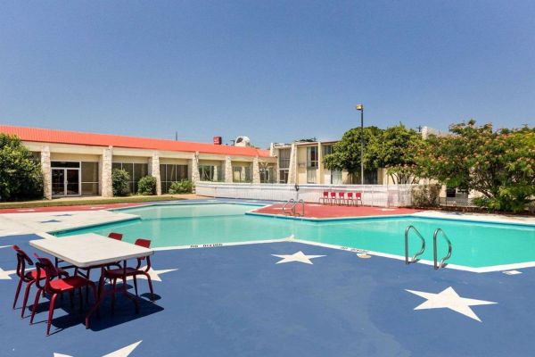 Econo Lodge (Kerrville)